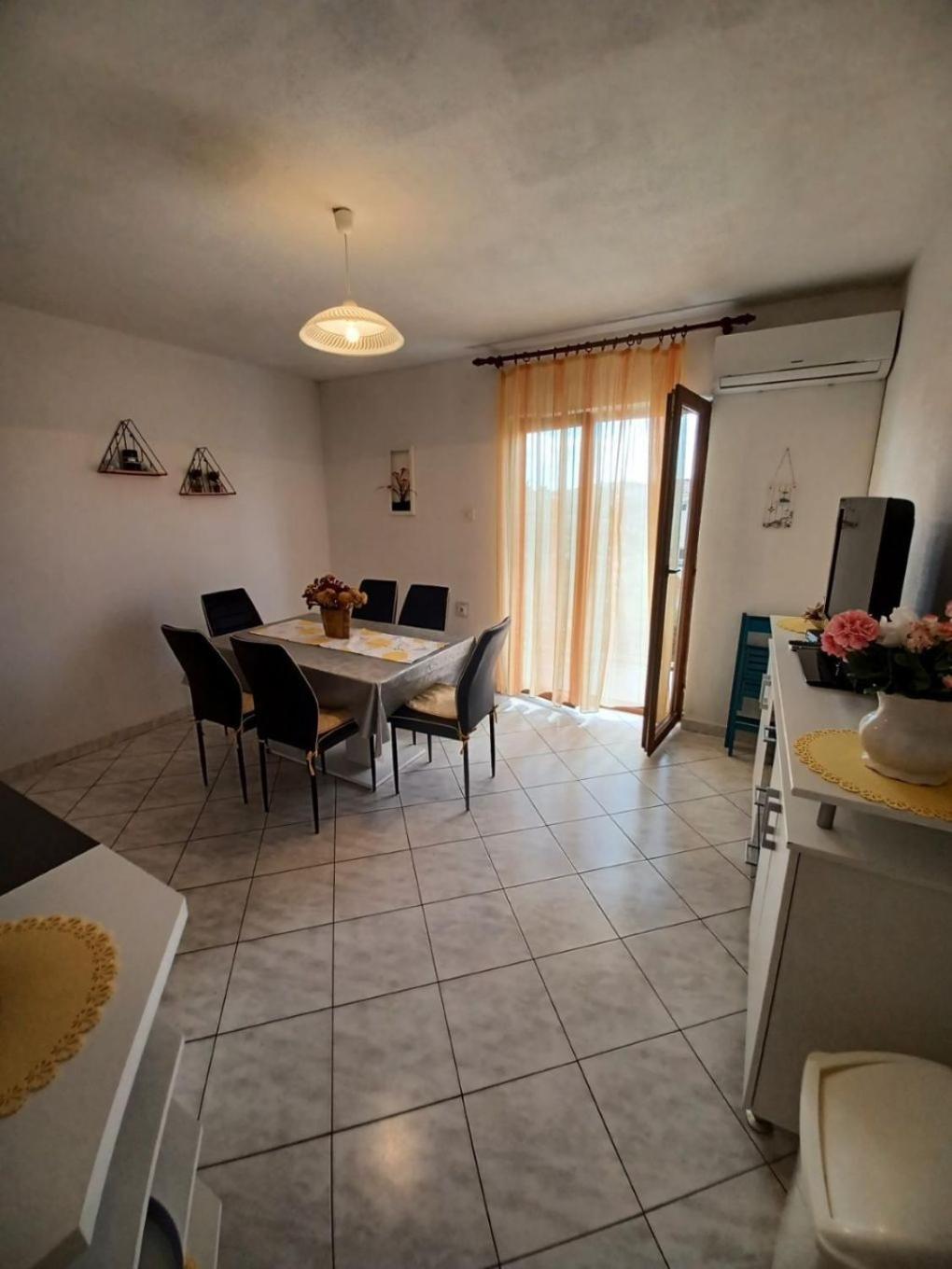 Apartment Marijica Trogir Exterior photo